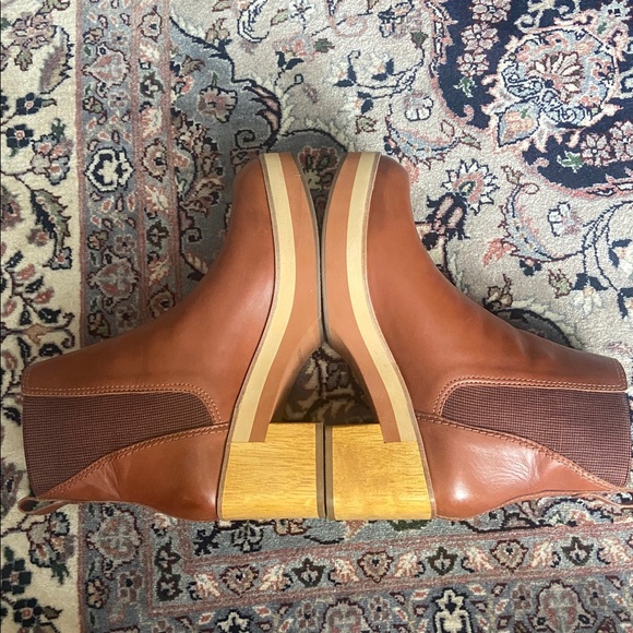 Bernardo Boots Shawnee Chelsea Ankle Booties Block Heel in Chestnut  9 - Picture 7 of 13